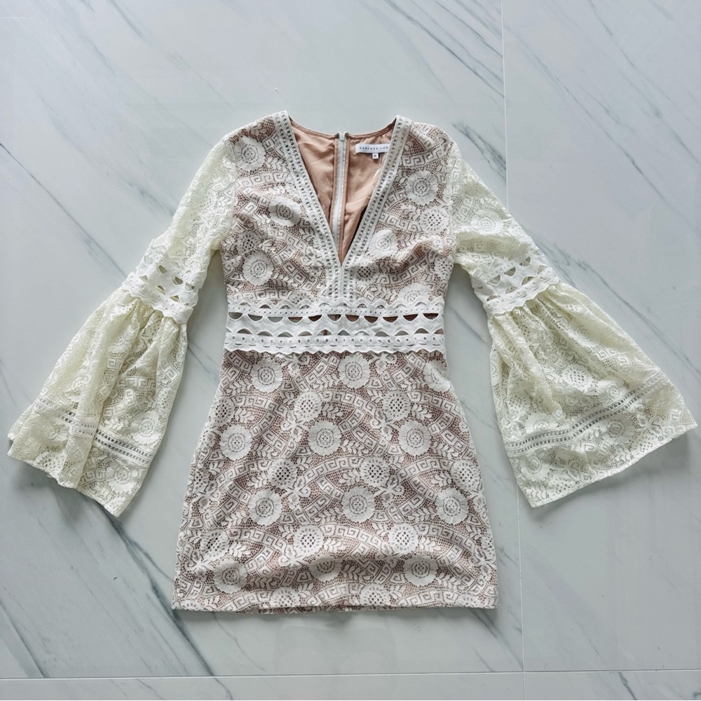 Endless Rose White V-Neck Lace Mini Long Sleeve Dress Size M Bridal